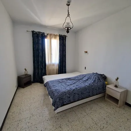 Maison *